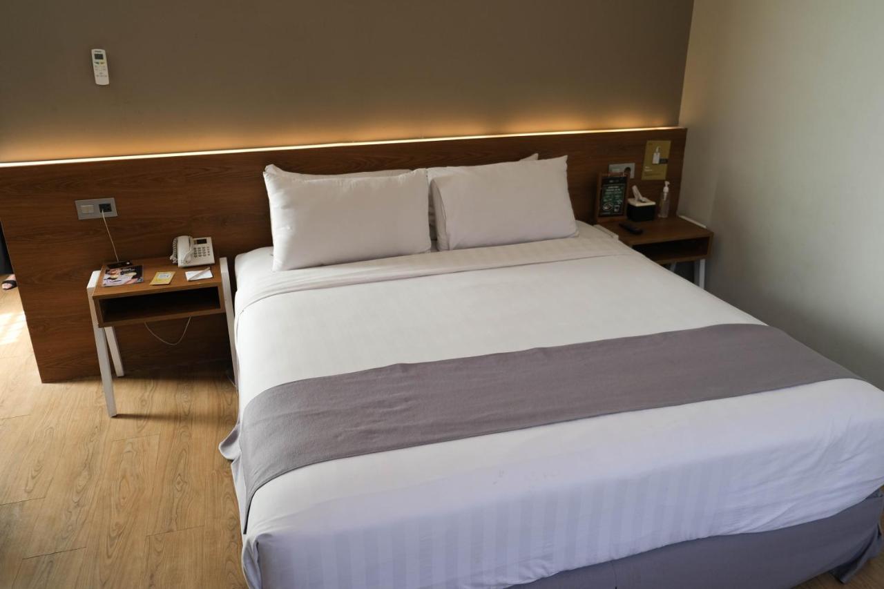 Allstay Hotel Semarang Simpang Lima Exterior foto